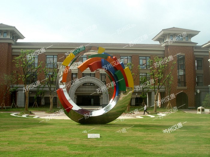 园区东沙湖学校雕塑